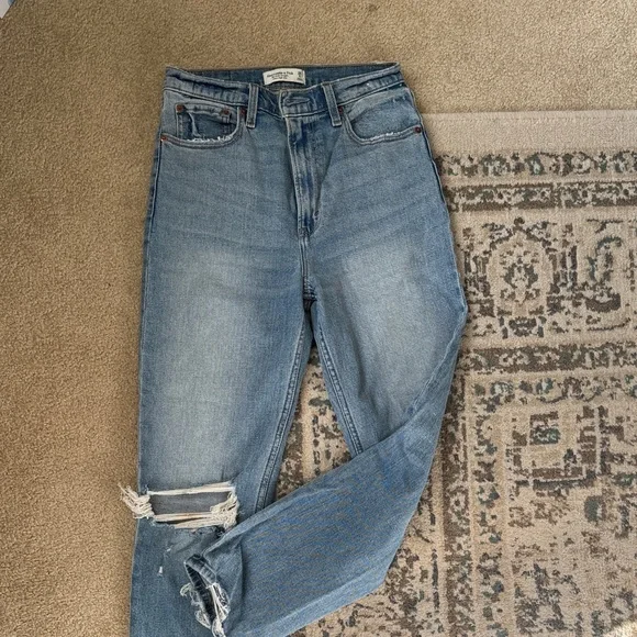 Abercrombie & Fitch High Rise Blue Jeans - Picture 1 of 6